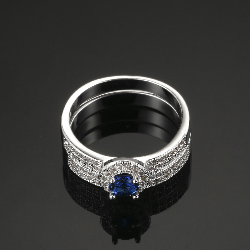 Dubbla ringar med en Blå stor och många små stenar i Cubic Zirconia samt i Platinumplätering - 2