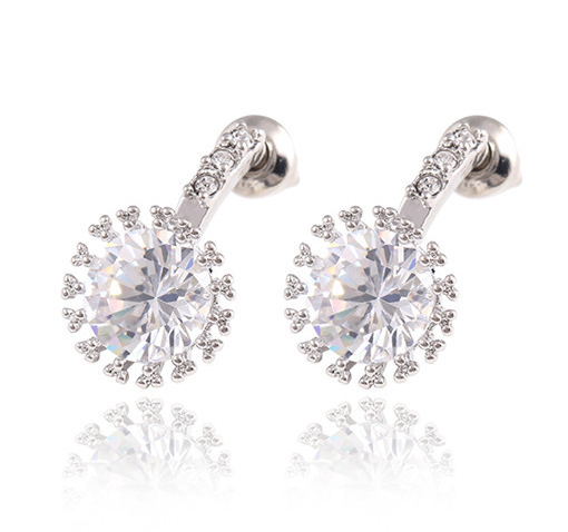Örhängen "Crystal Star" med Cubic Zirconia och i 925 Silverplätering