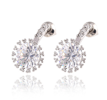 Örhängen "Crystal Star" med Cubic Zirconia och i 925 Silverplätering