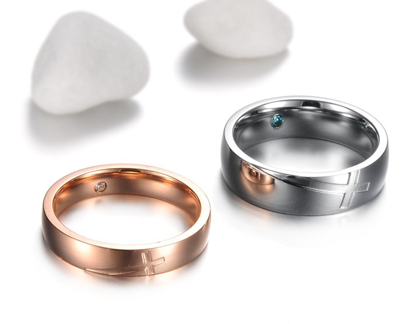 Parringar i 18K Roséguld - respektive 925 Sterling Silverpläterad rostfritt stål - 2