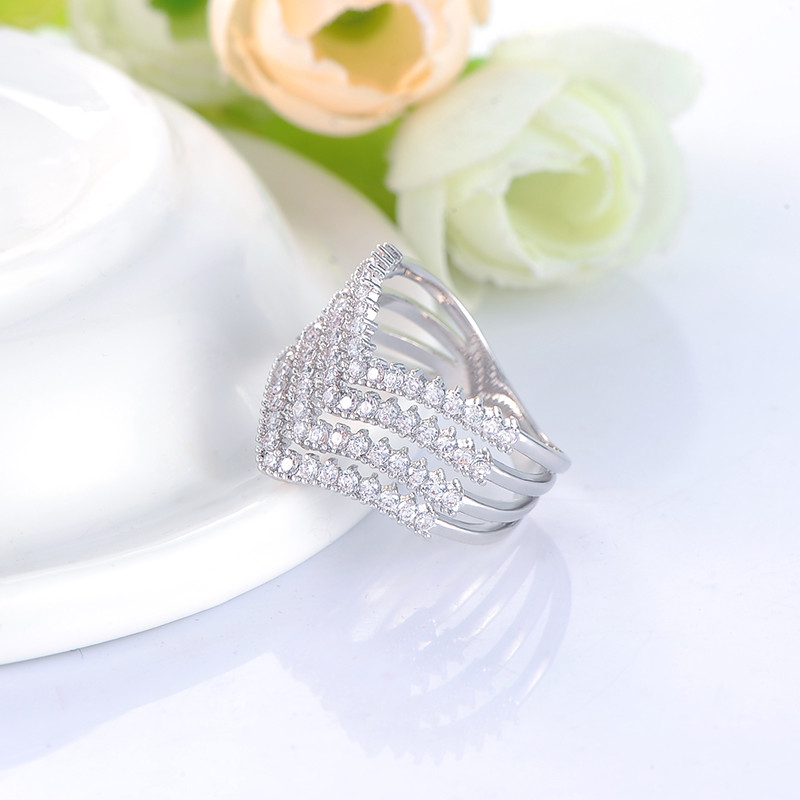 Ring med många små Cubic Zirconia och i 925 Sterling Silverplätering - 6