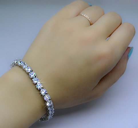 Armband  med stenar av Cubic Zirconia och i 925 Sterling Silverplätering - 9