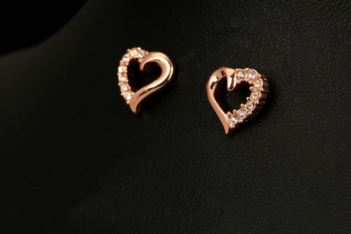 Örhängen med Austrian Crystals och i 18 K Roséguldplätering - 9