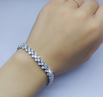 Armband "Treklöver" med stenar av Cubic Zirconia och i 925 Sterling Silverplätering - 9