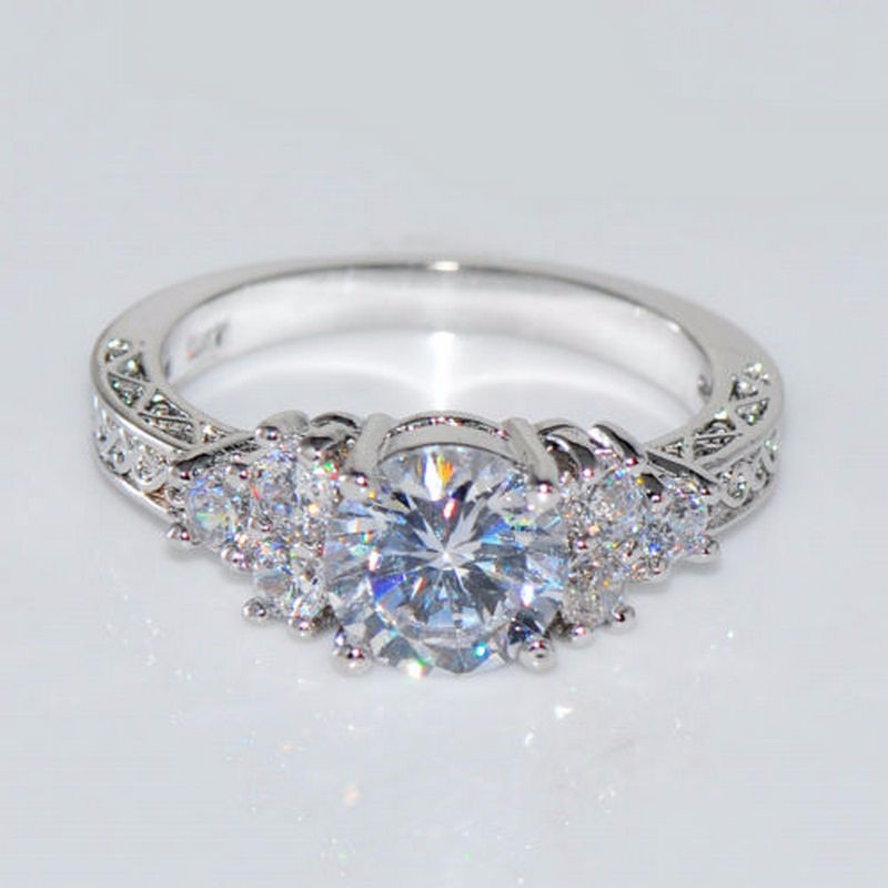 Ring med Cubic Zirconia i olika storlekar och i 925 Sterling Silverplätering - 7