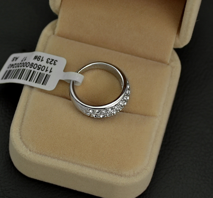 Ring med Stellux Austrian Crystals och platinumplätering - 4