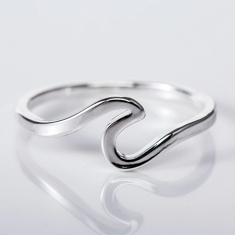 Ring  "Wave"  i 925 Sterling Silverplätering
