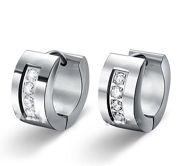 Örhängen med fyra små Cubic Zirconia samt i Rostfritt stål
