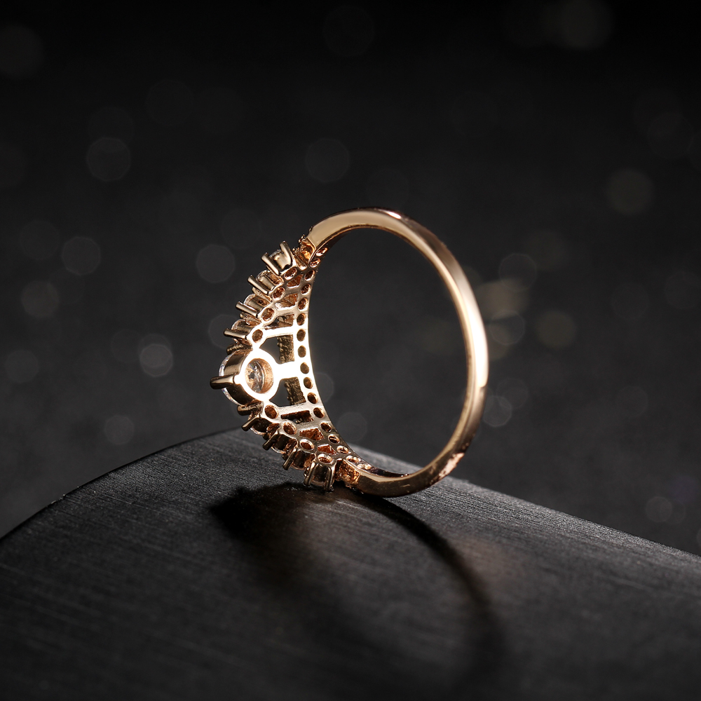 Ring "Crown" med Cubic Zirconia och i 18K Guldplätering - 4
