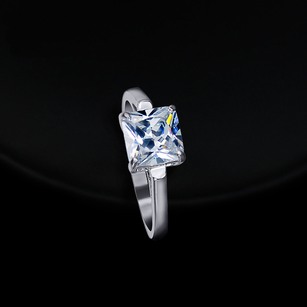 Ring med en kvadratisk sten i 8 mm Cubic Zirconia och i platinumplätering - 4