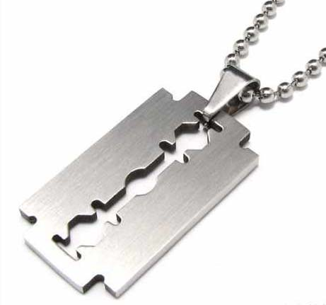 Halsband "Razor Blade" i rostfritt stål -Unisex
