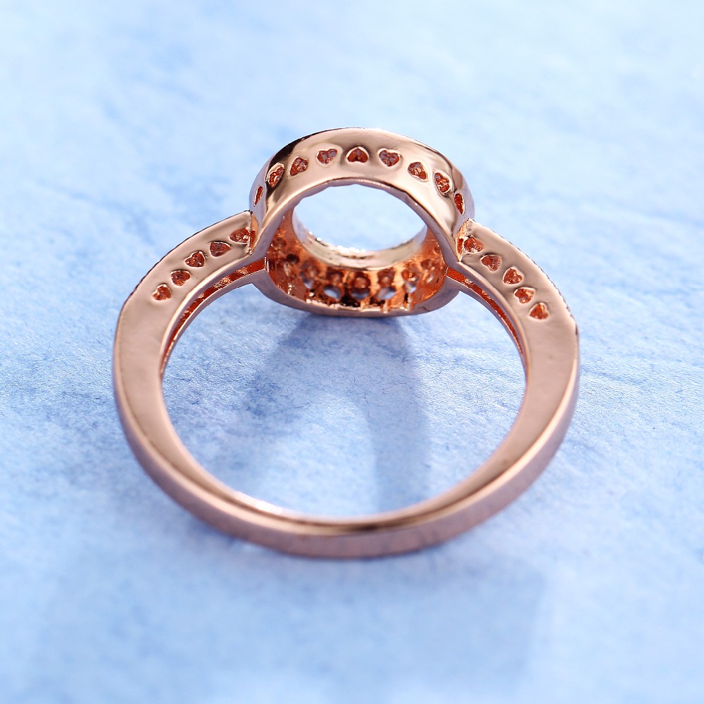Ring  "Crystal Round" med Cubic Zirconia och i 18K Roséguldplätering - 3