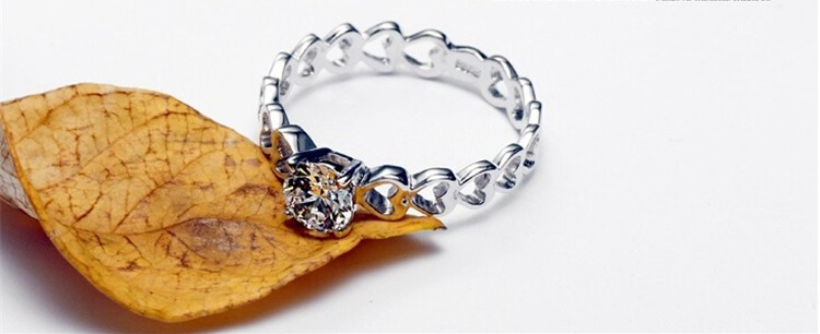 Ring "Hearts" med en Cubic Zirconia samt  i 925 Sterling Silverplätering - 5