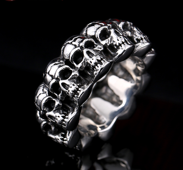 Ring "Skull"  i Rostfritt stål