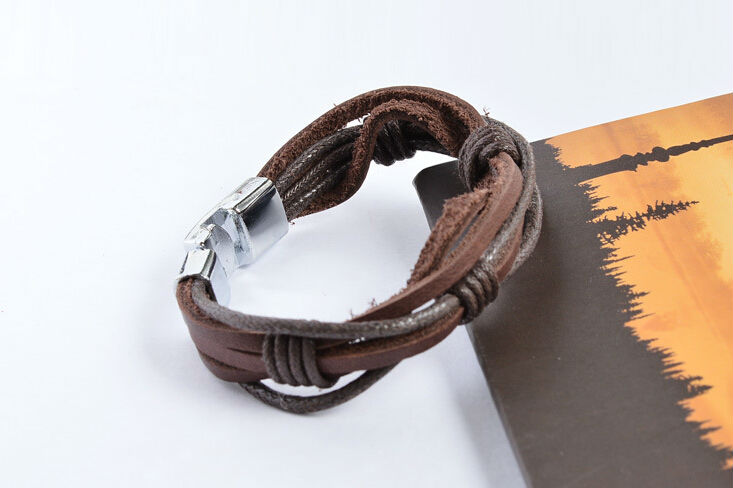 Läderarmband i flera lager med titaniumlåsning -Brun - 2
