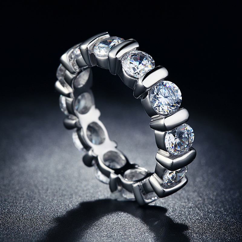 Ring med små Cubic Zirconia i 18K Vit Guldplätering - 2