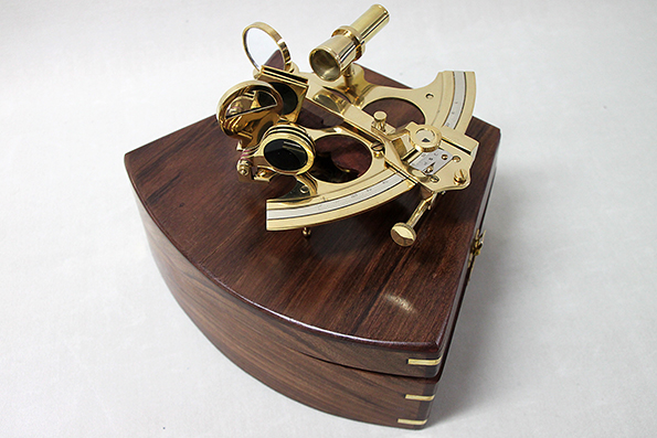 Sextant i Trälåda 20x19 cm