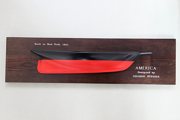 Half Model of America in 1851 on flat 15x53 cm