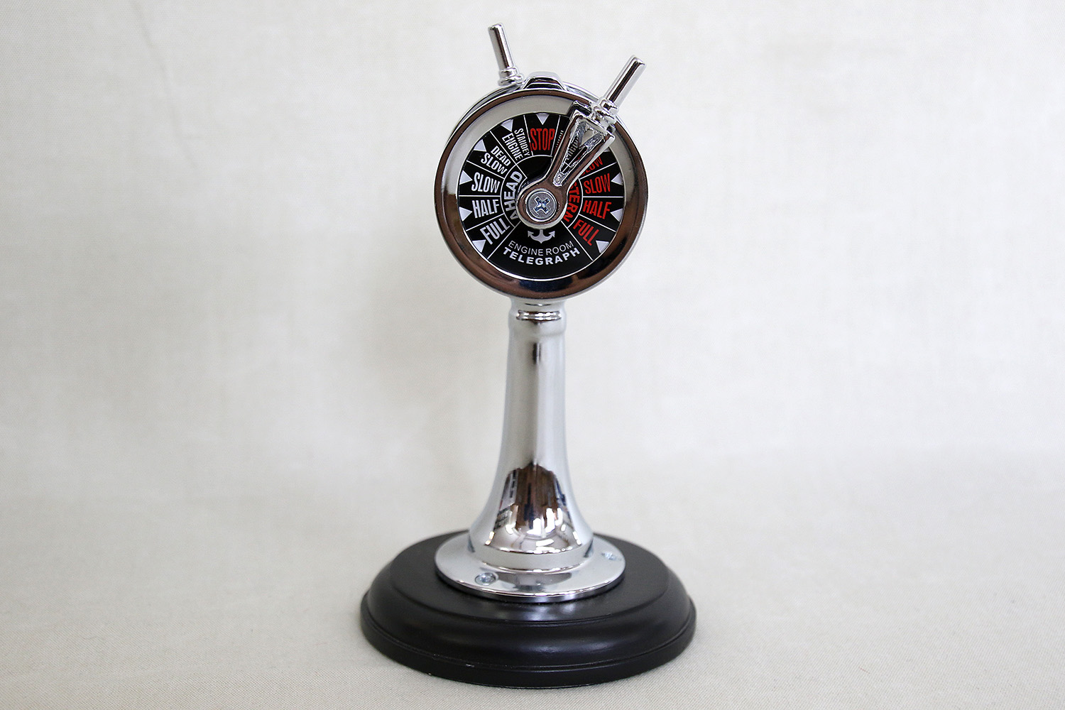 Machine Telegraph on the wooden plate 17 cm