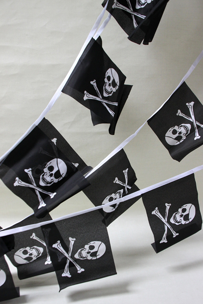 jolly roger bunting