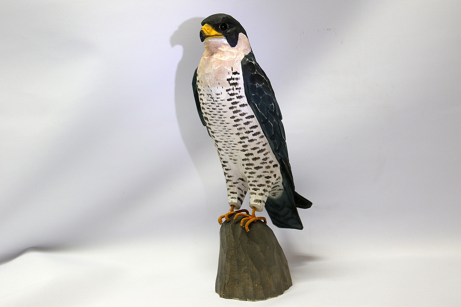 Peregrine Wood 31x16x33 cm