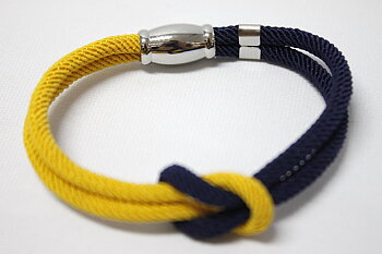 Ahoy bracelet square knot