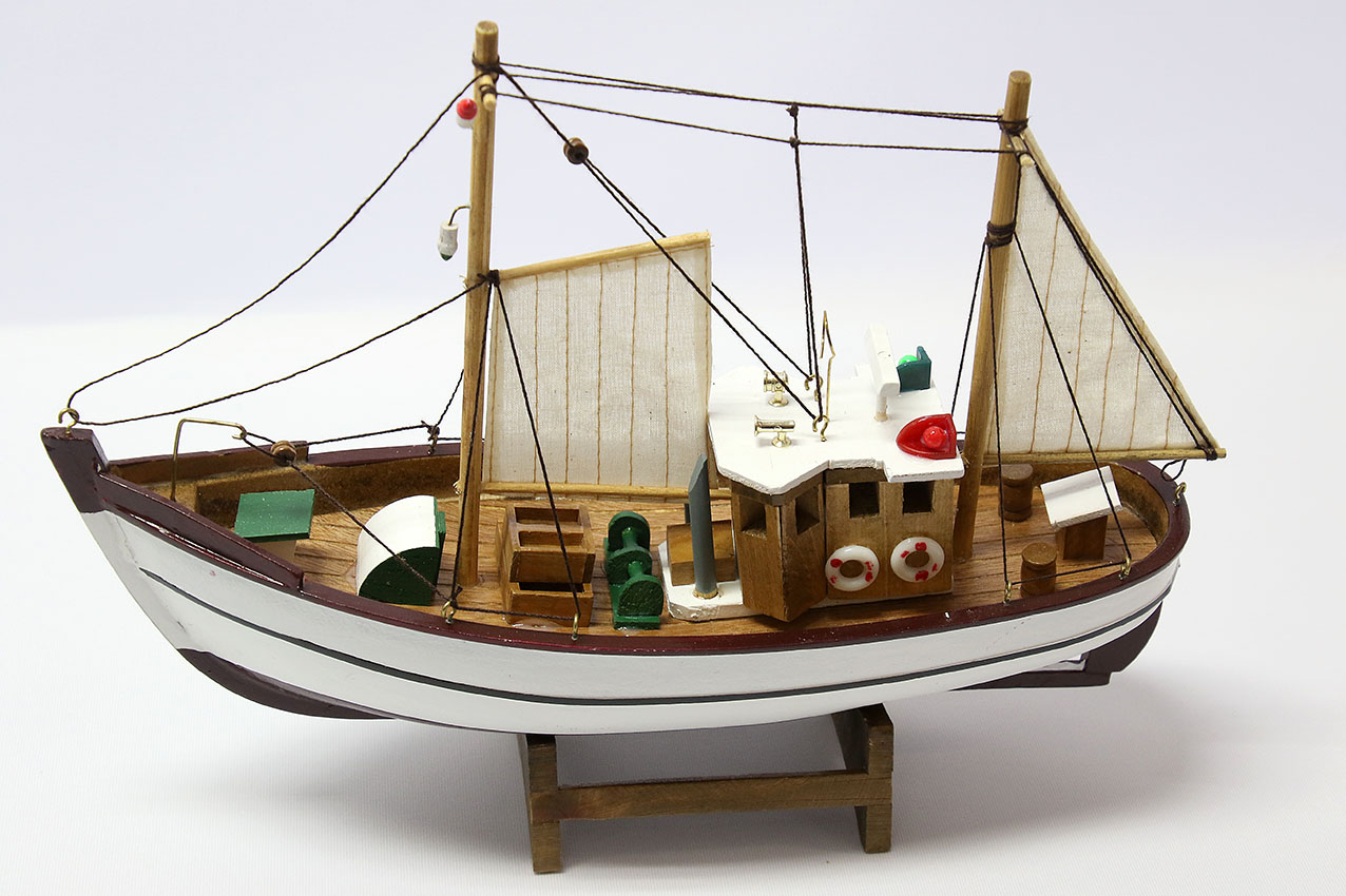 Fiskebåt modell 33x25 cm - 2