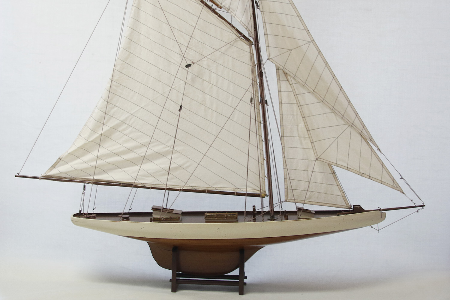 Columbia J-Båt mellan 123x118 cm