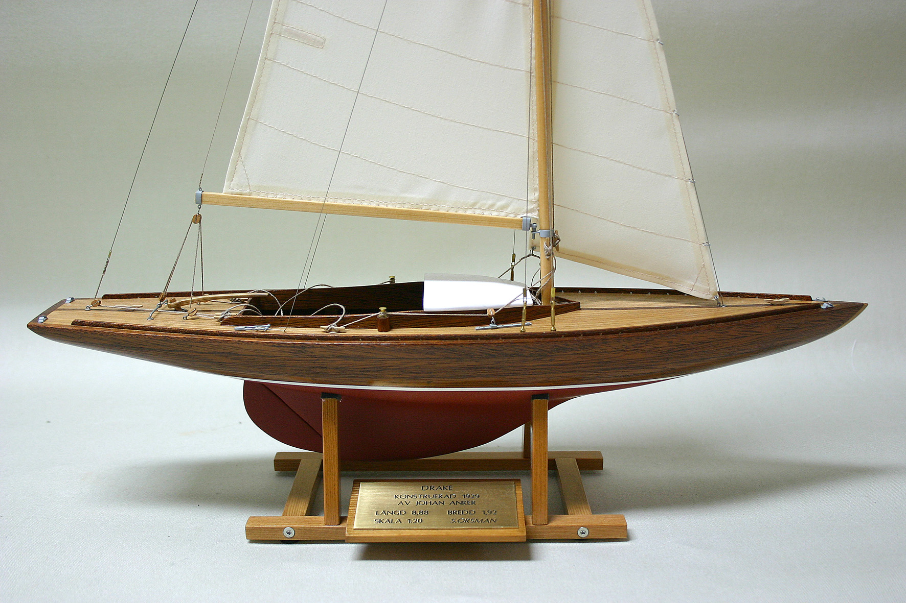 Boat Model Dragon Scale 1:20