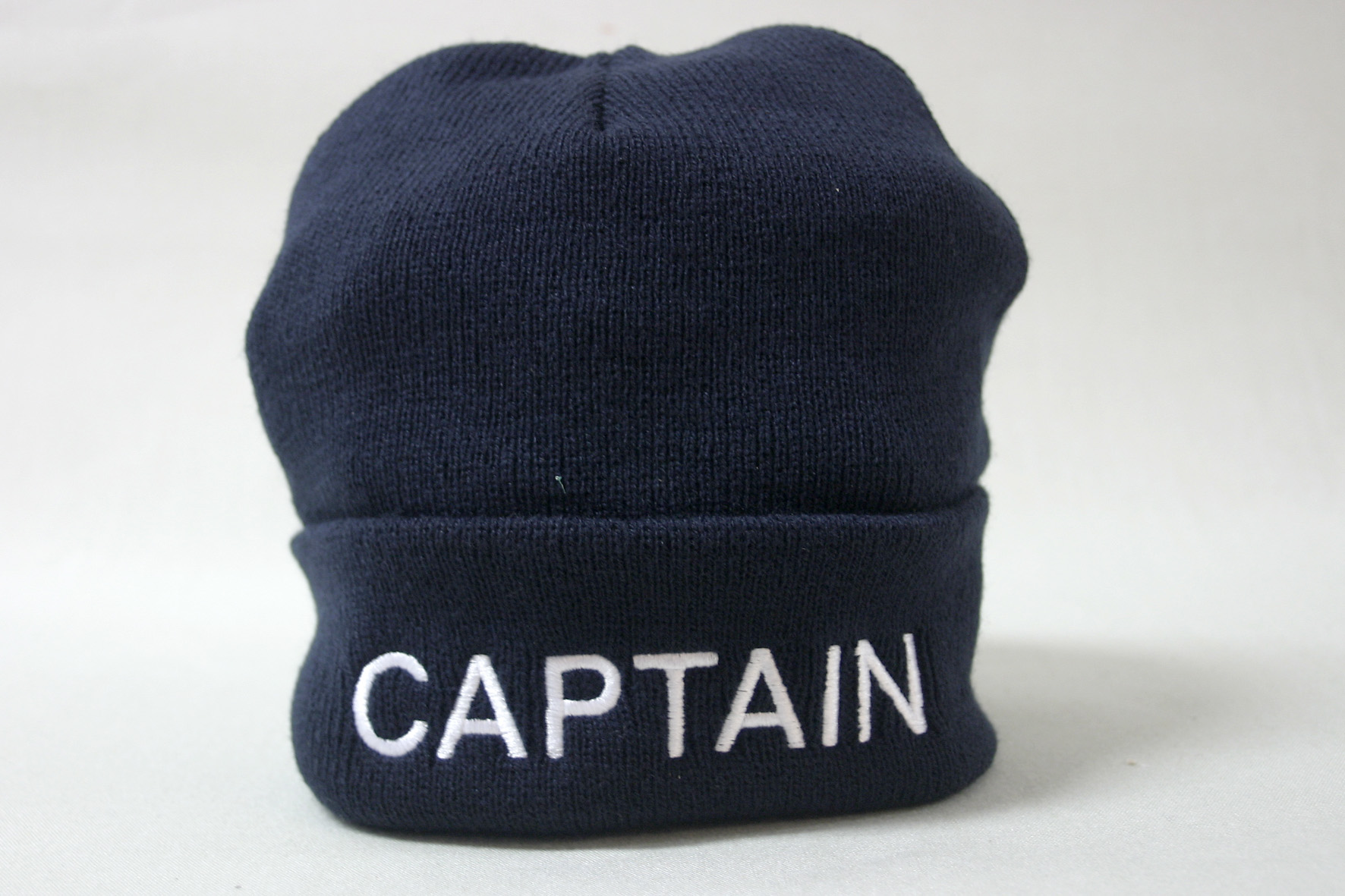 Stickad mössa Captain