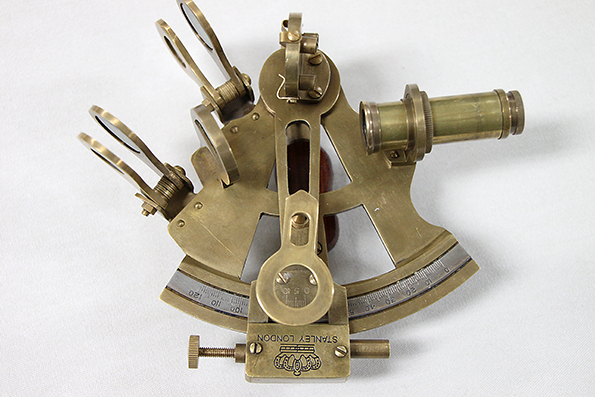 Sextant in Wooden 14x12 cm - 3