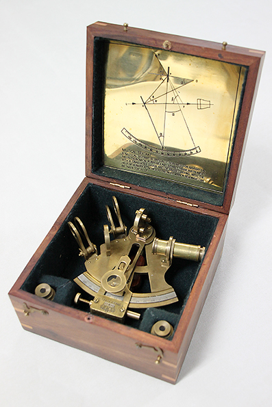 Sextant in Wooden 14x12 cm - 2