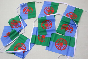 The Roma bunting 15x22 cm