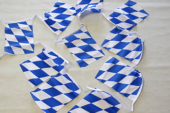 October Fest bunting 15x22 cm