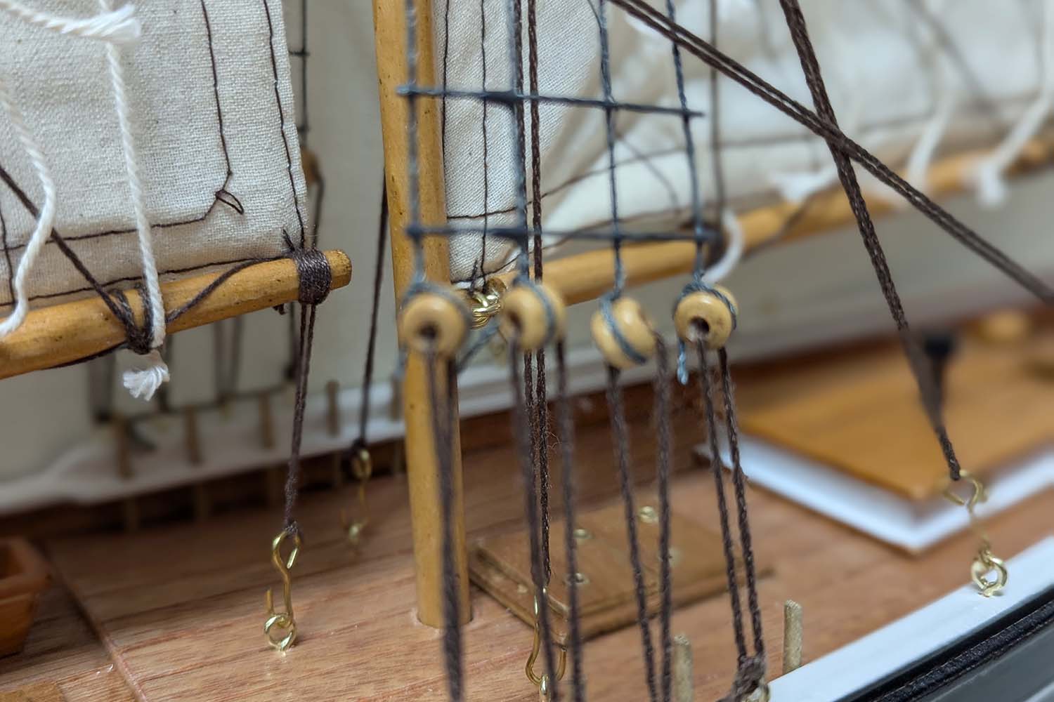 Bluenose schooner 80x67 - 2