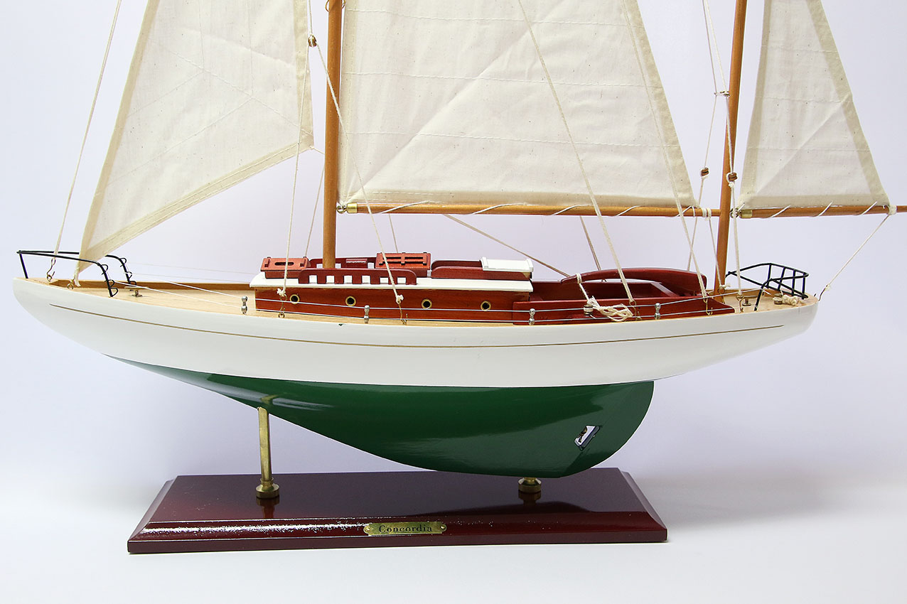 Concordia Boat model 68x93 cm