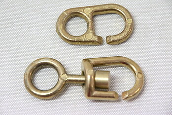 Lekare och Clips Mässing