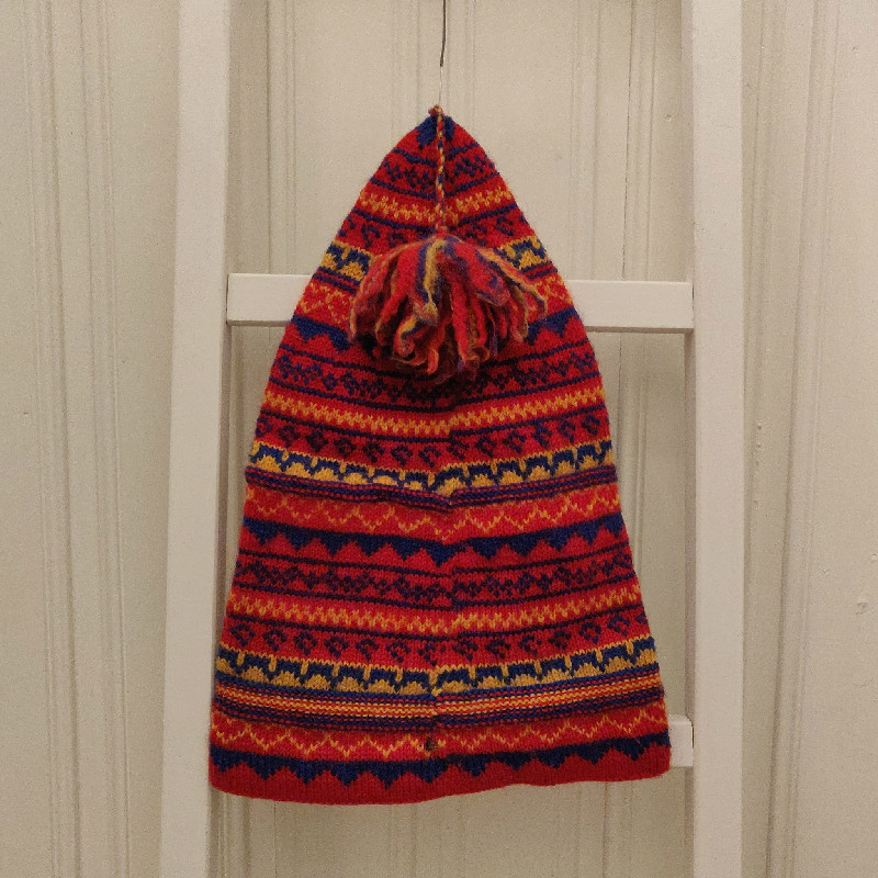 Hemstickad mössa - 2
