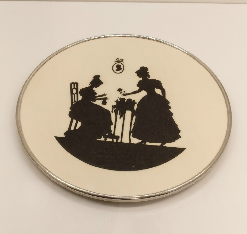 Porslinsbricka från Villeroy & Boch - 2