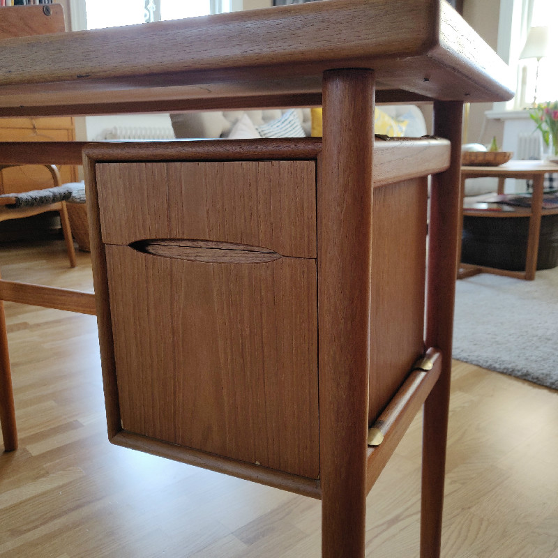 Teak Retro | Köp Sminkbord 50 tal Här | antikomodärn.se Sminkbord teak Swedish Retro