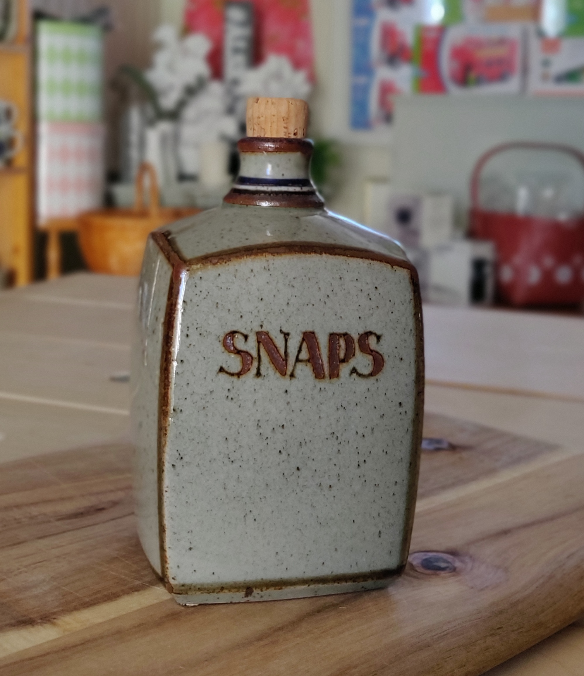 Snapskaraff från Knabstrup Keramik