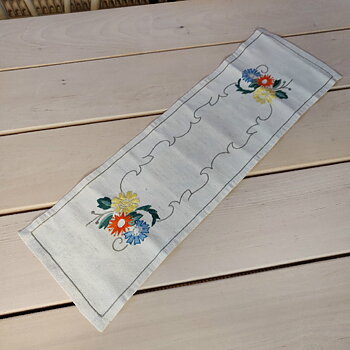 Broderad duk