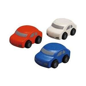 Personbilar i trä från PlanToys 