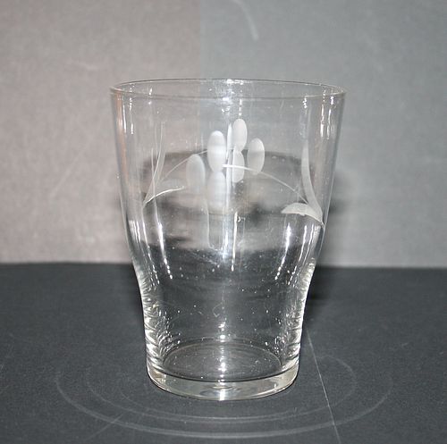 Selterglas med etsad blomdekor 
