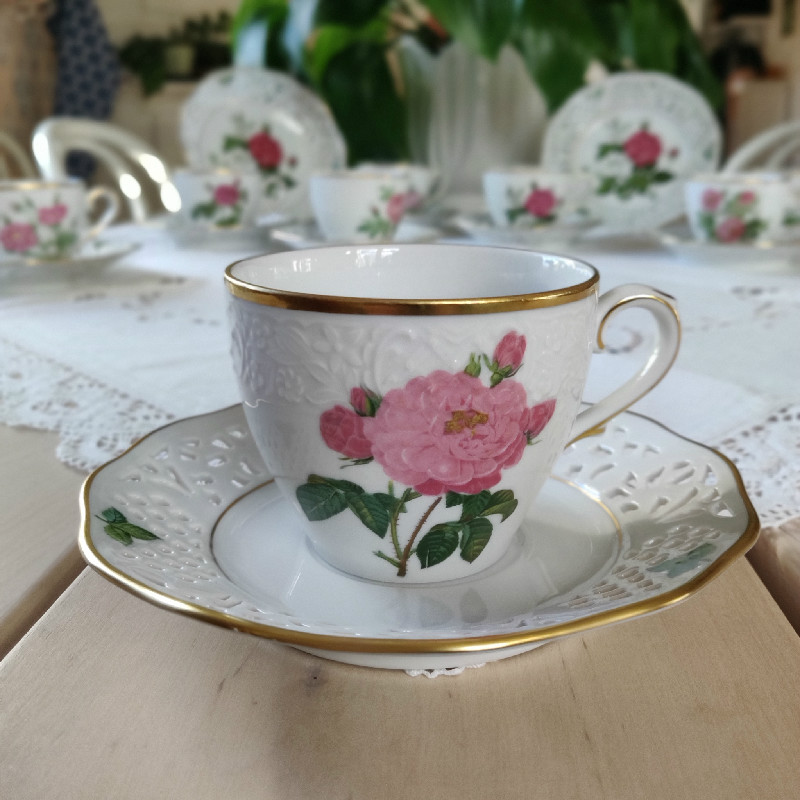 Klassiska Rosor kaffekopp Nr 12 från Fyrklövern.