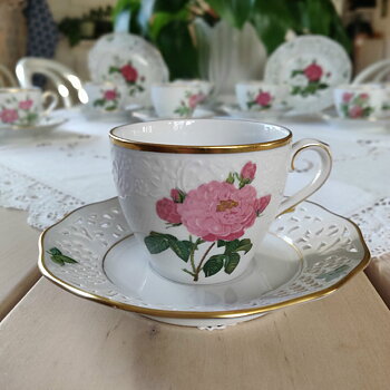 Klassiska Rosor kaffekopp Nr 12 från Fyrklövern.