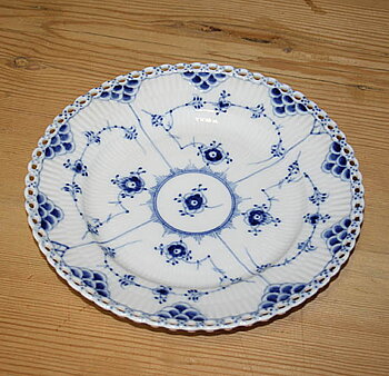  Musselmalet tallrik 1086 från Royal Copenhagen
