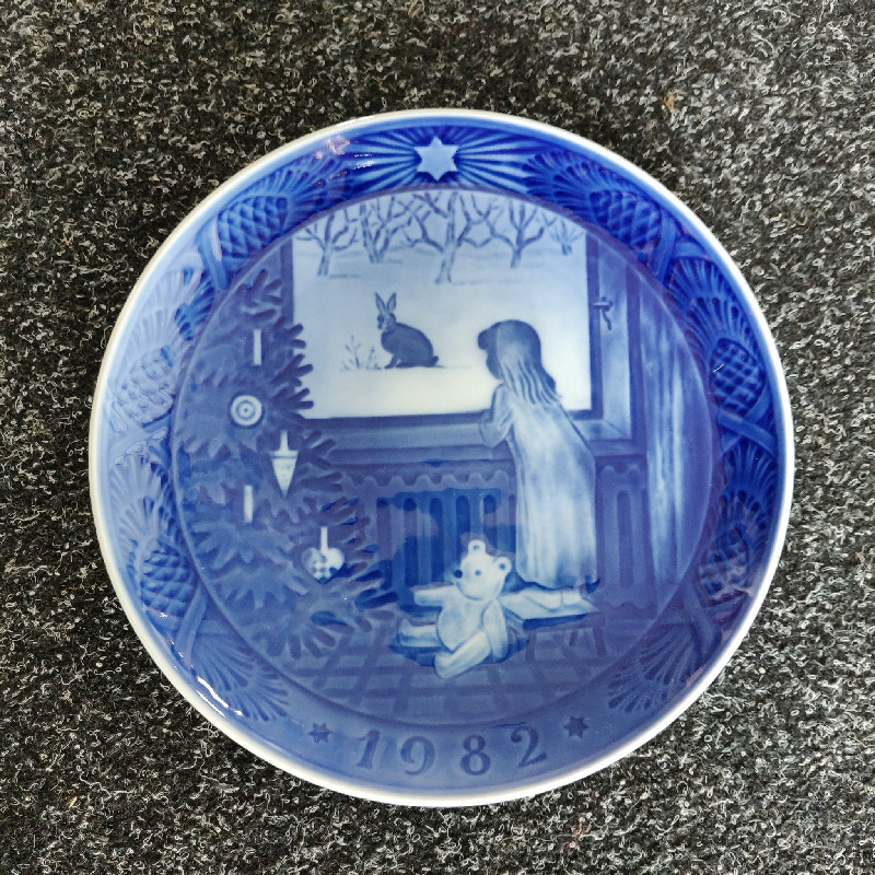 Jultallrik 1982 från Royal Copenhagen 