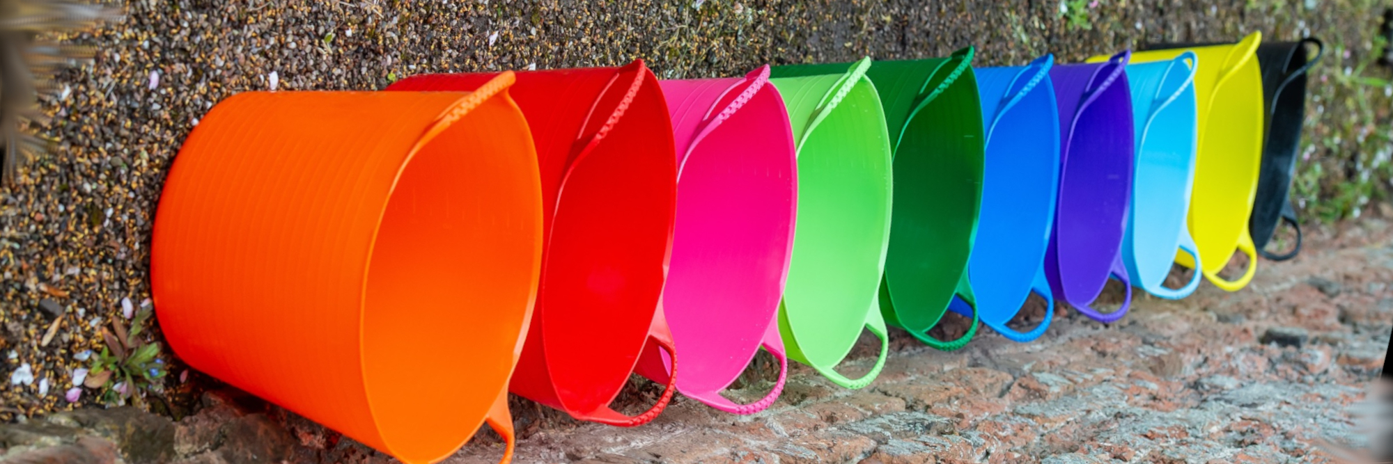 Red Gorilla Tubs