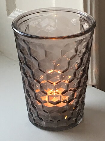 LJUSLYKTA AV GLAS